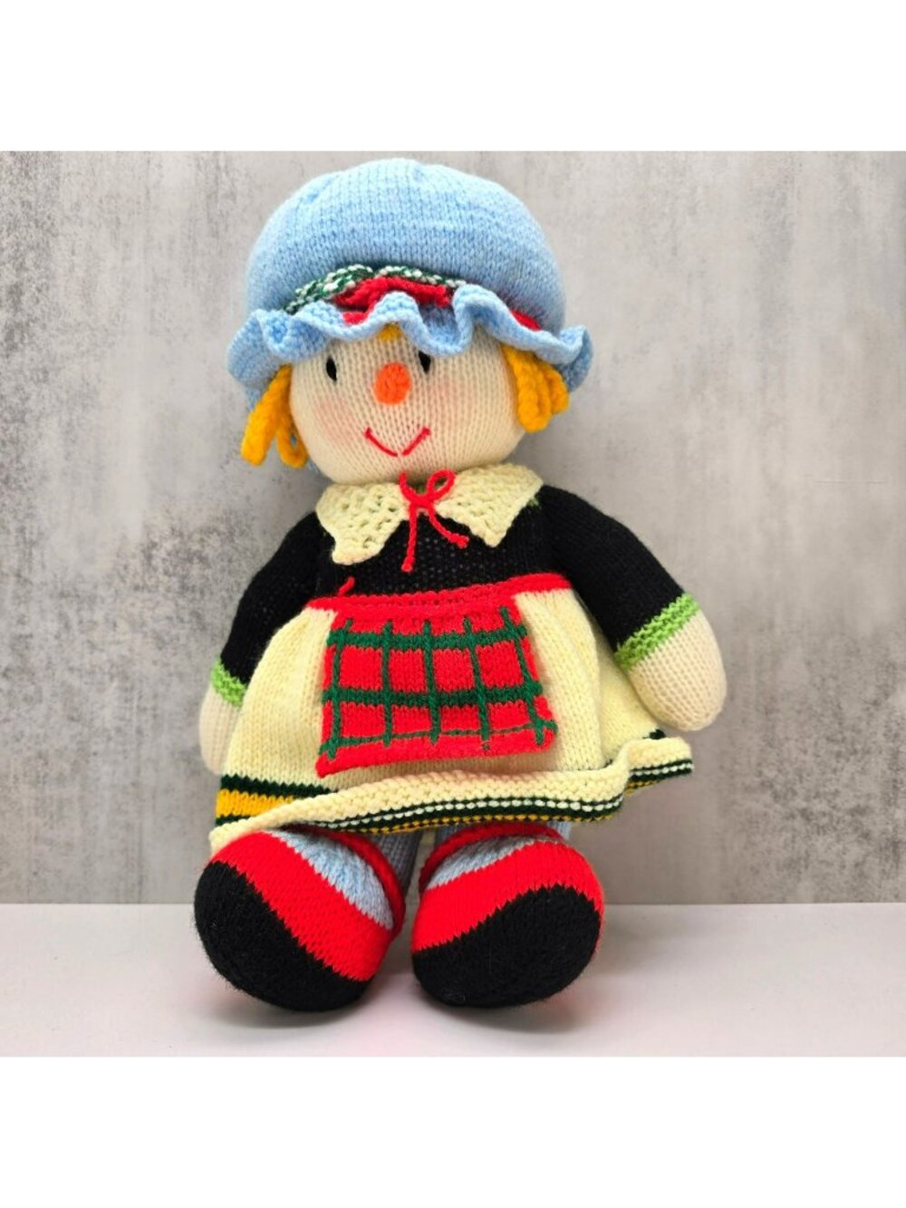 MacScarecrow Clan Jean Greenhowe Handmade Knit Doll With Accessories VL5187
